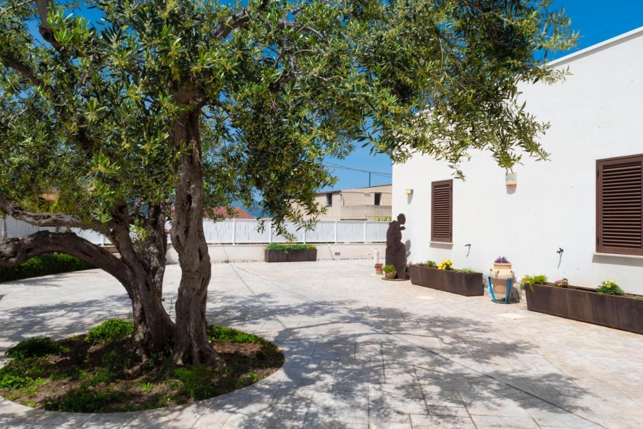 Villa Con Piscina Alcamo Marina Exteriér fotografie